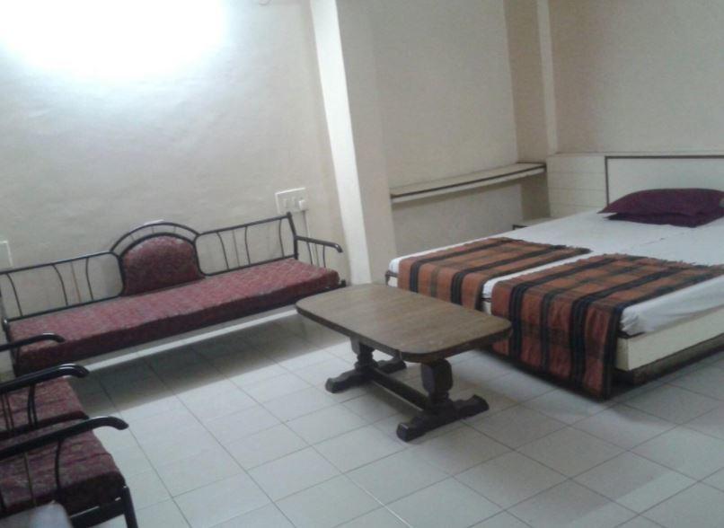 Hotel Sant Plaza Indore Eksteriør billede