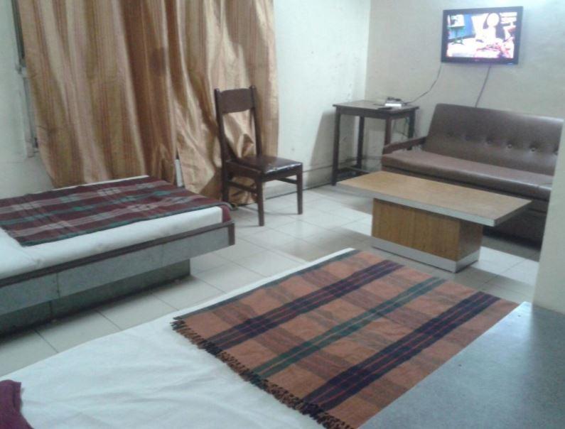 Hotel Sant Plaza Indore Eksteriør billede
